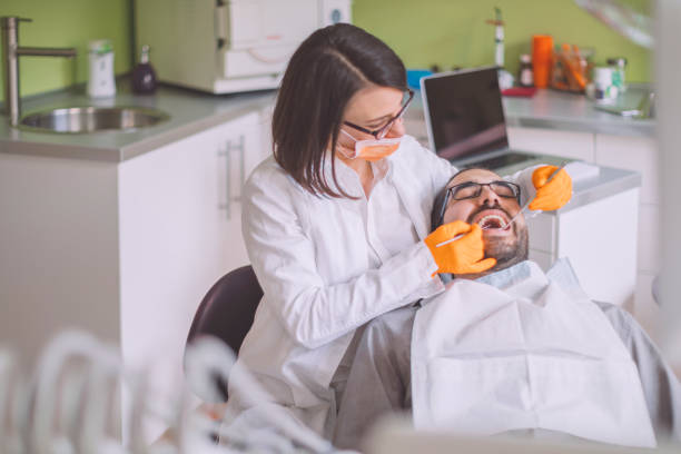Best Tooth Infection Emergency Dentist  in Somerset, TX
